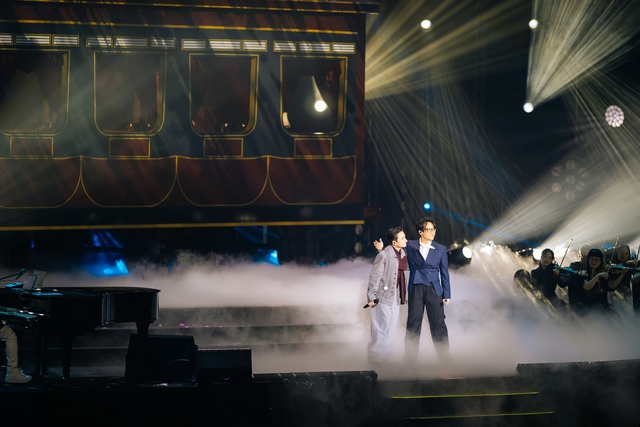 Hậu concert "Chuyến tàu: Mùa Xuân": Biết Phan Mạnh Quỳnh hát hay sáng tác giỏi, nào ngờ kể chuyện hài cũng cực duyên - Ảnh 7. Hậu concert "Chuyến tàu: Mùa Xuân": Biết Phan Mạnh Quỳnh hát hay sáng tác giỏi, nào ngờ kể chuyện hài cũng cực duyên - Ảnh 7.