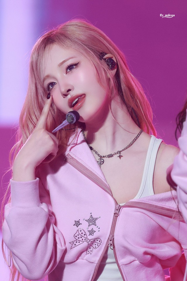 Mỹ nữ giọng hát lẫn nhan sắc đều vượt trội nhưng luôn lu mờ trước “công chúa Kpop”- Ảnh 9.
