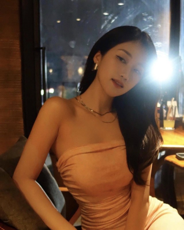 Trọn khoảnh khắc đậm chất "nàng thơ" mơ màng của MC Linh Nắng, đốn tim dân mạng- Ảnh 8.