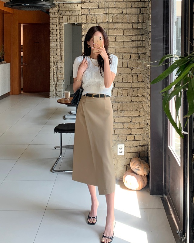 10 cách mặc chân váy suông tới công sở chuẩn thanh lịch, nhưng vẫn rất trẻ trung- Ảnh 7.
