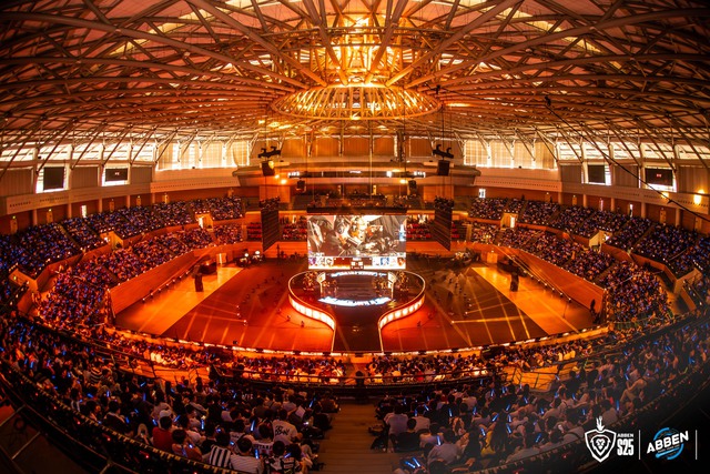 Saigon Phantom thắng nghẹt thở Team Flash, nối dài kỷ lục vô địch Đấu Trường Danh Vọng- Ảnh 1.