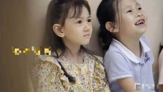 Lên truyền hình cùng mẹ nhưng đứa trẻ 5 tuổi luôn miệng nói "mẹ đã qua đời": Sự thật đằng sau thật đắng lòng- Ảnh 2. Lên truyền hình cùng mẹ nhưng đứa trẻ 5 tuổi luôn miệng nói "mẹ đã qua đời": Sự thật đằng sau thật đắng lòng- Ảnh 2.