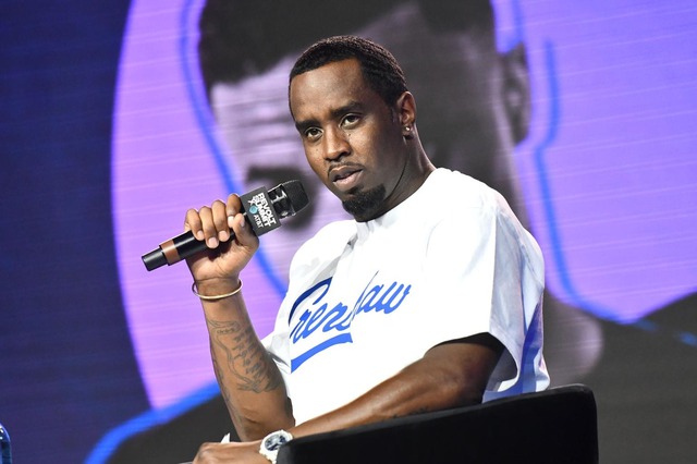 Nóng nhất hôm nay: Diddy bị đưa ra xét xử, lời khai về trò biến thái của ông trùm với bạn gái cũ gây sốc- Ảnh 1.