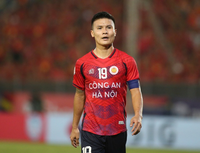 Quang Hải bị "thánh cùi chỏ" Thái Lan chơi xấu đau đớn nằm sân, vài phút sau đã "trả đũa" phải nhận cái kết đắng- Ảnh 5.