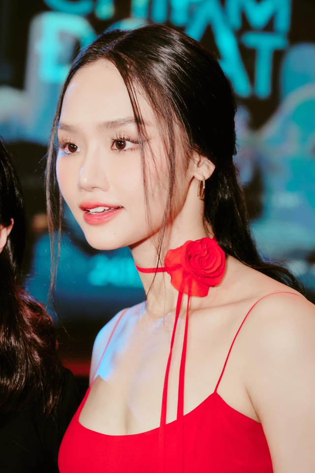 Sao nữ muốn làm Quán quân Em Xinh Say Hi: Giảm cân lột xác như búp bê, tất tay từ ca hát tới diễn xuất- Ảnh 7.