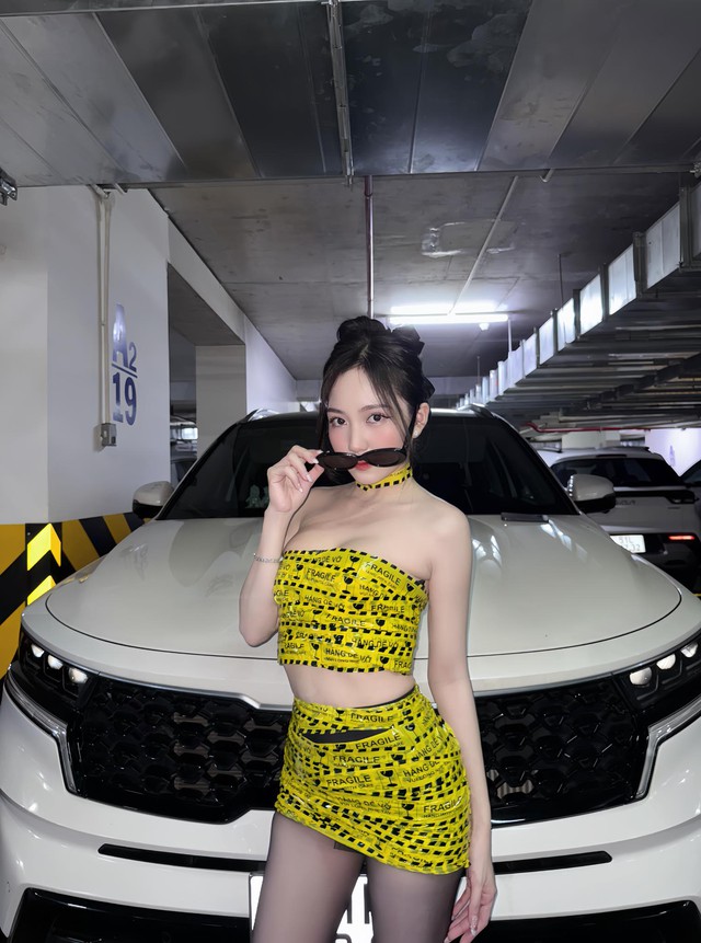 Trổ tài "dancer" xập xình trên sân, hot girl pickleball gây tranh cãi nảy lửa- Ảnh 5.