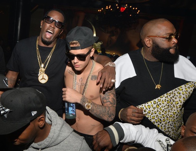 Nóng: Cuối cùng Justin Bieber đã chính thức lên tiếng về nghi vấn bị ông trùm Diddy lạm dụng tình dục!- Ảnh 2. Nóng: Cuối cùng Justin Bieber đã chính thức lên tiếng về nghi vấn bị ông trùm Diddy lạm dụng tình dục!- Ảnh 2.