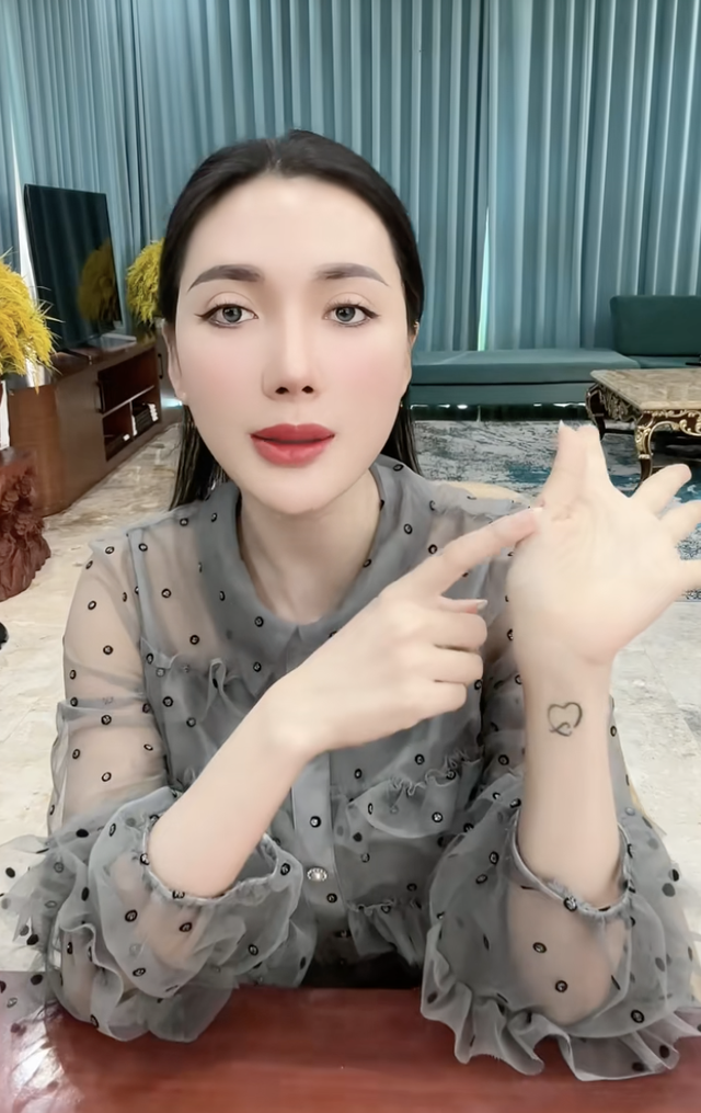 Dùng biện pháp mạnh để làm rõ danh tính "bà dì" bí ẩn trong vụ ồn ào của Ngân 98 và Ngân Collagen?- Ảnh 4.
