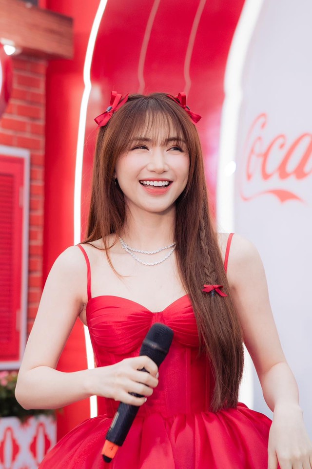 Quá khứ ồn ào của Hòa Minzy- Ảnh 5. Quá khứ ồn ào của Hòa Minzy- Ảnh 5.