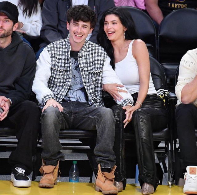 Timothée Chalamet xuất hiện cùng bạn gái Kylie Jenner