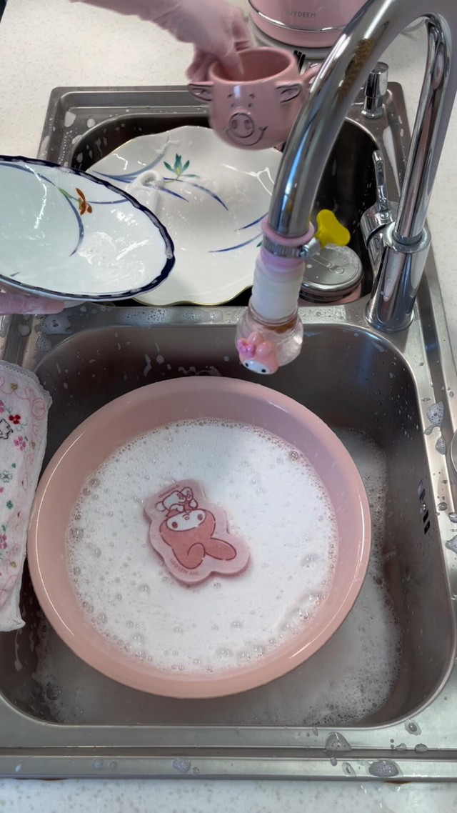 Một người rửa bát ẩu, cả nhà ăn cơm với vi khuẩn: 5 LỖI SAI tai hại cần sửa gấp!- Ảnh 4. Một người rửa bát ẩu, cả nhà ăn cơm với vi khuẩn: 5 LỖI SAI tai hại cần sửa gấp!- Ảnh 4.