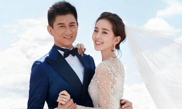 Nóng nhất lúc này: Lưu Thi Thi và Ngô Kỳ Long ly hôn?- Ảnh 1. Nóng nhất lúc này: Lưu Thi Thi và Ngô Kỳ Long ly hôn?- Ảnh 1.