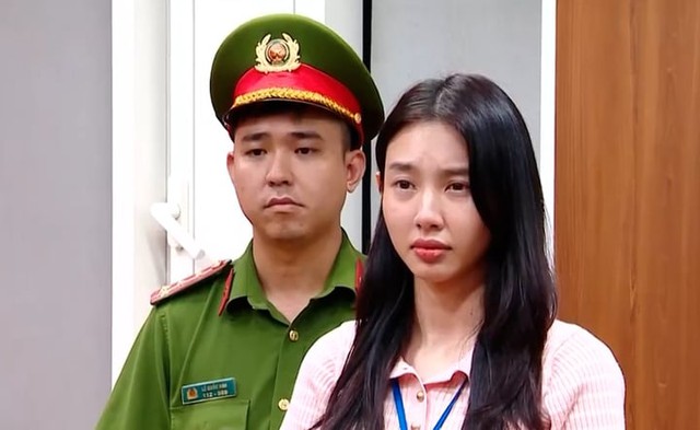 Chuyên trang sắc đẹp hàng đầu thế giới bất ngờ đăng tải bê bối của Hoa hậu Thuỳ Tiên- Ảnh 2. Chuyên trang sắc đẹp hàng đầu thế giới bất ngờ đăng tải bê bối của Hoa hậu Thuỳ Tiên- Ảnh 2.
