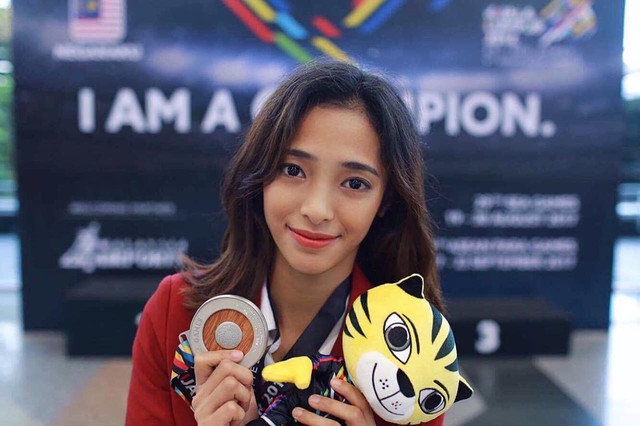 Mỹ nhân Việt múa “Song phượng kiếm” mượt như bước ra từ phim kiếm hiệp: Toát mồ hôi khi đọc đến profile- Ảnh 6.