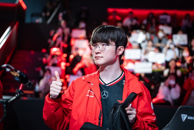 Faker &quot;phá sức&quot; dù T1 vừa có chiến thắng dễ trước BNK FearX