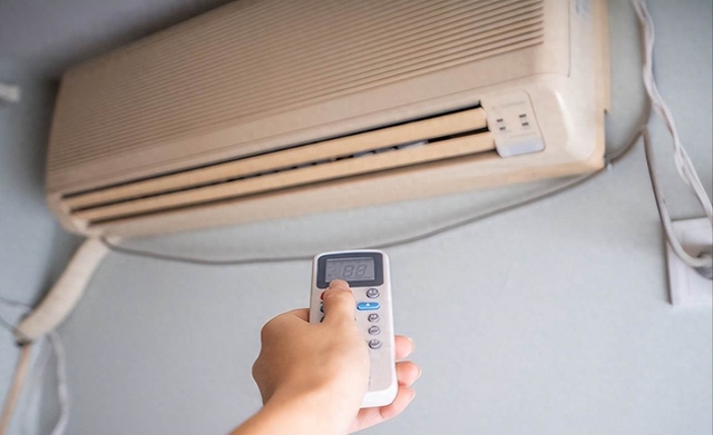Bật điều hòa mùa hè: Người thông minh đặt 3 thứ này vào phòng, tôi hối hận vì giờ này mới biết- Ảnh 1. Bật điều hòa mùa hè: Người thông minh đặt 3 thứ này vào phòng, tôi hối hận vì giờ này mới biết- Ảnh 1.