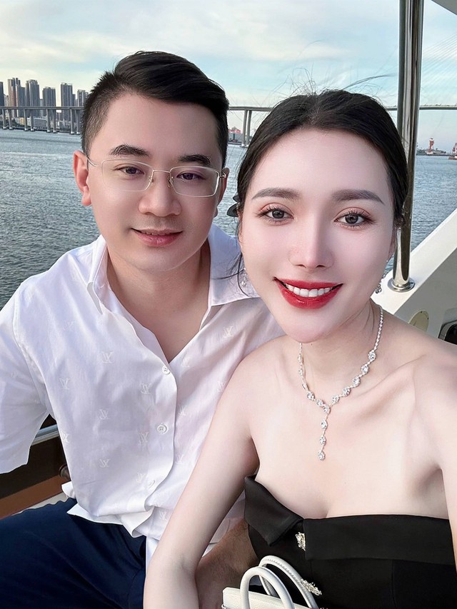 Chân dung chồng đại gia của Ngân Collagen- Ảnh 5.