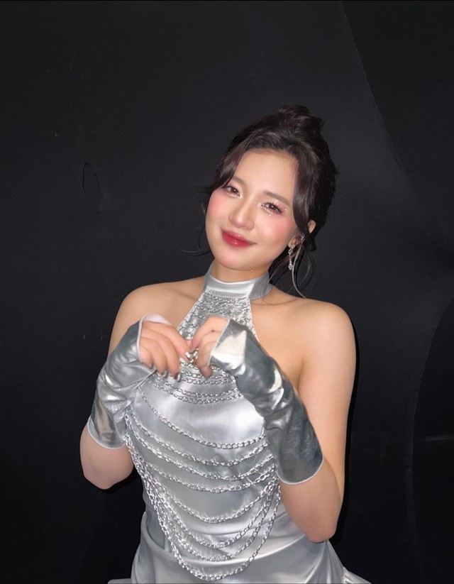 MC hot nhất Liên Quân xúng xính tại Vietnam GameVerse 2025, được "fan cứng" phong danh hiệu quý- Ảnh 5. MC hot nhất Liên Quân xúng xính tại Vietnam GameVerse 2025, được "fan cứng" phong danh hiệu quý- Ảnh 5.