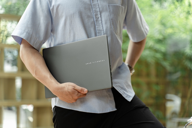 Khám phá lựa chọn laptop mỏng nhẹ, pin “trâu” từ ASUS Vivobook S14/S16- Ảnh 2.