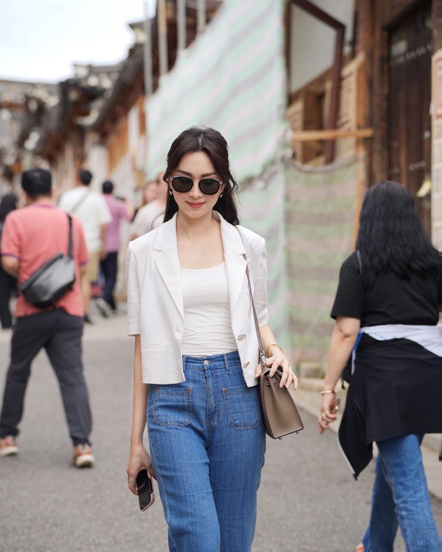 "Thần tiên tỷ tỷ" có style đi du lịch là sách mẫu cho những ai thích phong cách trẻ trung, rạng rỡ- Ảnh 4.