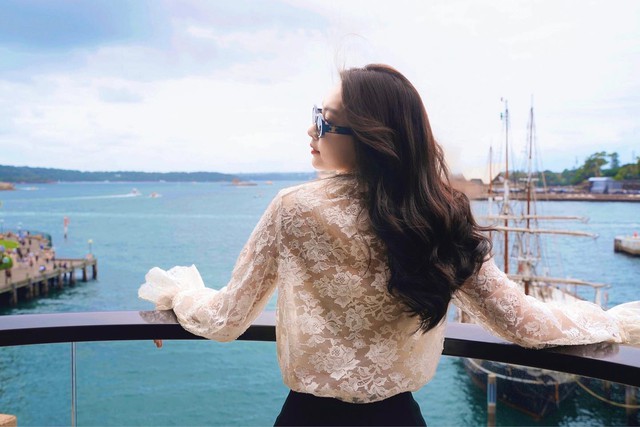 "Thần tiên tỷ tỷ" có style đi du lịch là sách mẫu cho những ai thích phong cách trẻ trung, rạng rỡ- Ảnh 1.