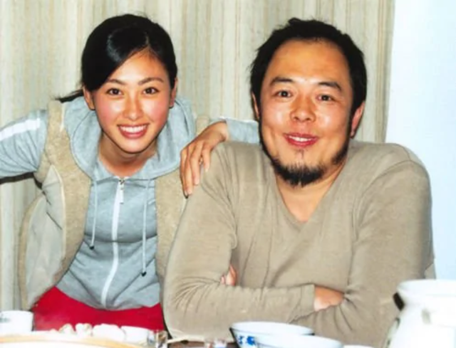Mỹ nhân bị “Càn Long”Trương Thiết Lâm phụ bạc giờ ra sao khi lấy “kẻ phản diện showbiz”?- Ảnh 4. Mỹ nhân bị “Càn Long”Trương Thiết Lâm phụ bạc giờ ra sao khi lấy “kẻ phản diện showbiz”?- Ảnh 4.