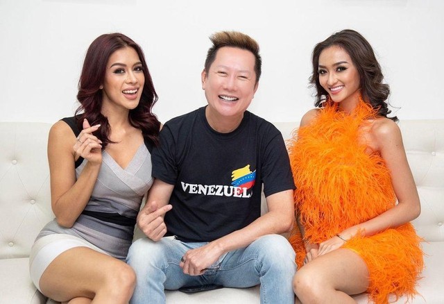 Hoa hậu Hòa Bình trước khi bị tước vương miện: Phải làm đủ trò trên livestream, bán cả giấy vệ sinh để chiều chủ tịch- Ảnh 5. Hoa hậu Hòa Bình trước khi bị tước vương miện: Phải làm đủ trò trên livestream, bán cả giấy vệ sinh để chiều chủ tịch- Ảnh 5.