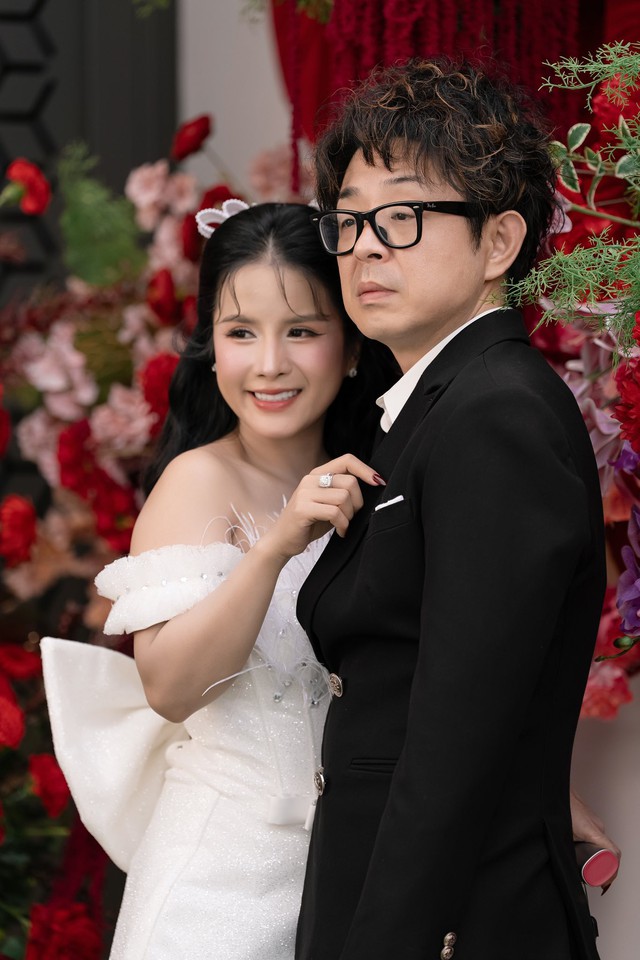 Bà Nhân Vlog bị chỉ trích vì con bị Covid-19 cũng đưa lên làm content- Ảnh 1.