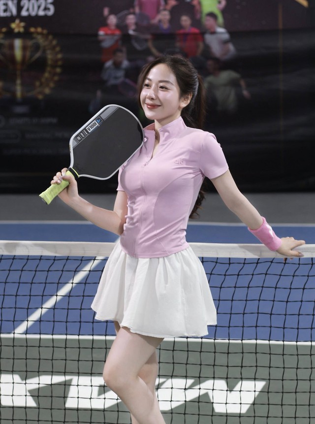 Vừa gia nhập làng pickleball, gái xinh đã gây thương nhớ- Ảnh 1.