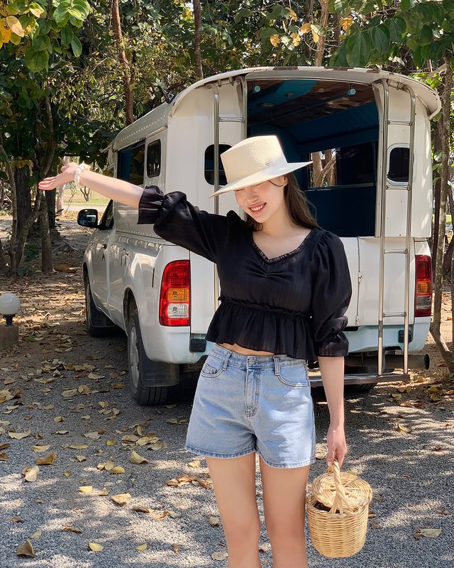 Mặc quần short khéo như thế này, chị em có hình sống ảo cực đẹp- Ảnh 8.