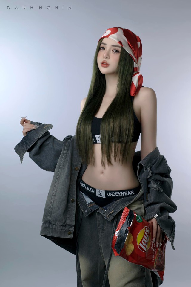 Không nhận ra nữ streamer từng khóc "ăn vạ" trên sóng, giao diện hiện tại gợi cảm khó cưỡng- Ảnh 7.