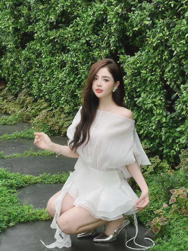 Không nhận ra nữ streamer từng khóc "ăn vạ" trên sóng, giao diện hiện tại gợi cảm khó cưỡng- Ảnh 6.