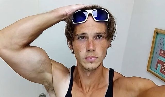 Vì sao mỹ nam 20.000 người theo dõi thà đi ăn xin còn hơn vào showbiz?- Ảnh 3.