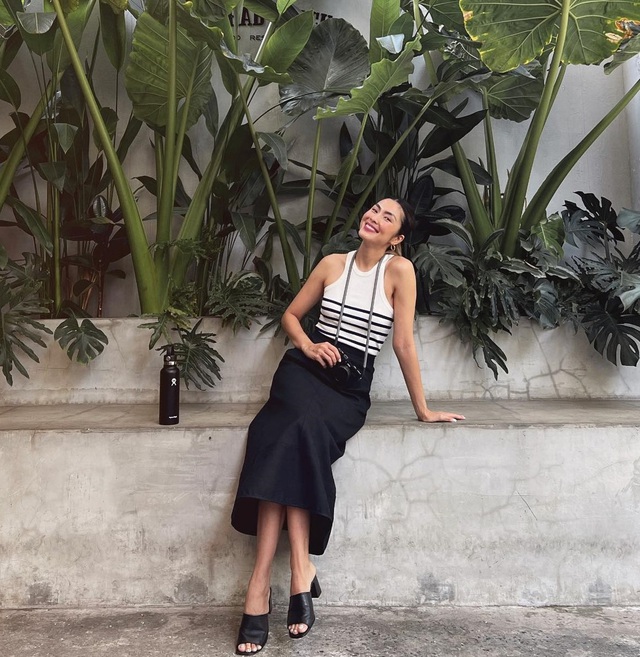 Mặc đồ họa tiết điệu nghệ như Tăng Thanh Hà: Vẻ ngoài rất nổi bật nhưng cũng đầy sang trọng- Ảnh 5.