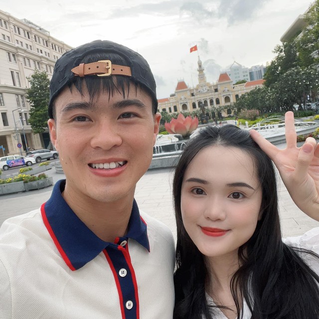 Nổi tiếng là "tiểu thư đồ hiệu", vợ Duy Mạnh vừa nhìn đã biết bị kẻ gian tráo hàng Dior "fake", phản ứng gây sốt- Ảnh 3. Nổi tiếng là "tiểu thư đồ hiệu", vợ Duy Mạnh vừa nhìn đã biết bị kẻ gian tráo hàng Dior "fake", phản ứng gây sốt- Ảnh 3.