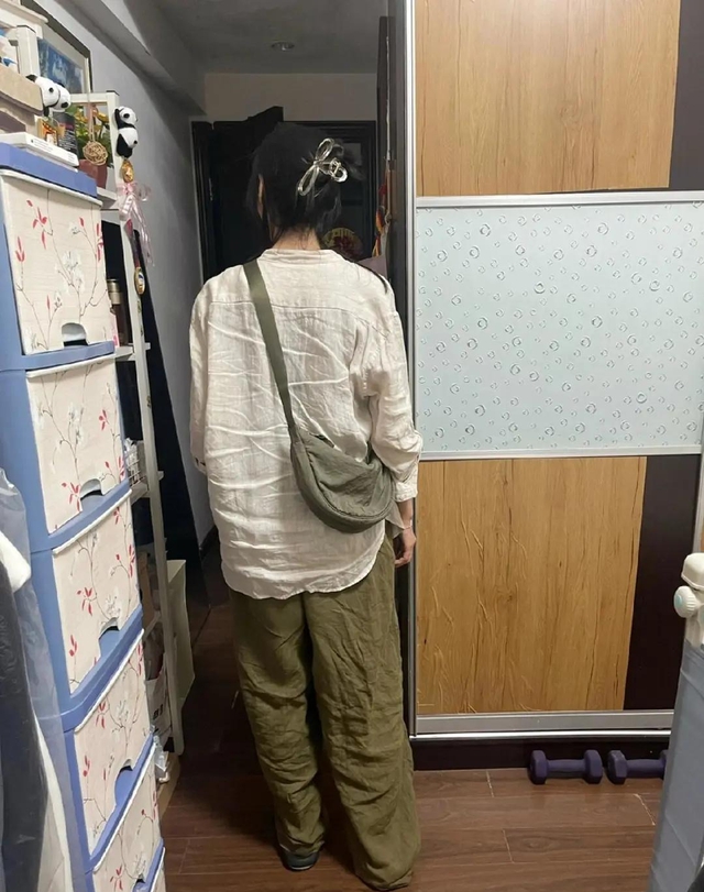 7 kiểu trang phục xin thề KHÔNG mua lại: Quê kiểng, chậm trend, "phèn" cả con người- Ảnh 3.