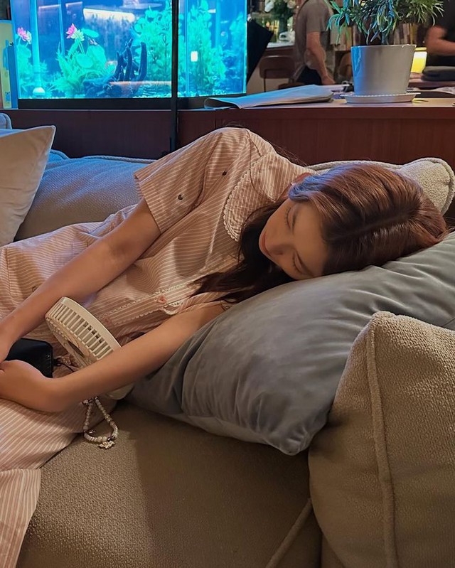 Lương chưa tới 7 triệu, tôi thấy mình không có quyền chữa lành- Ảnh 1.