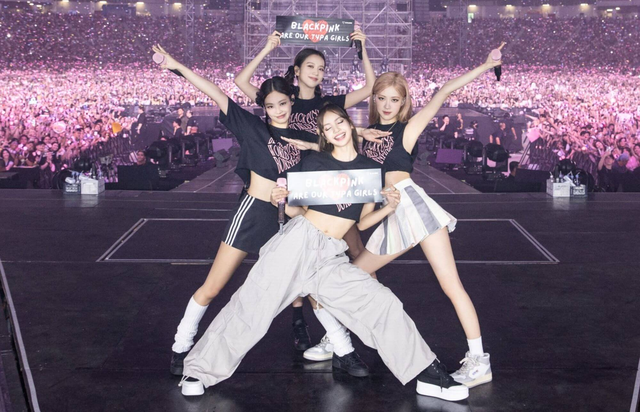Vé concert BLACKPINK bị đội giá gấp 10 lần, cảnh báo lừa đảo tràn lan nhưng vẫn có người dính bẫy- Ảnh 1.