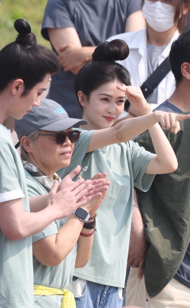 Mỹ nhân Trung Quốc đẹp ngỡ ngàng ở phim cổ trang mới: Cả thiên hạ choáng ngợp, tiểu thư danh môn xé truyện bước ra- Ảnh 2.