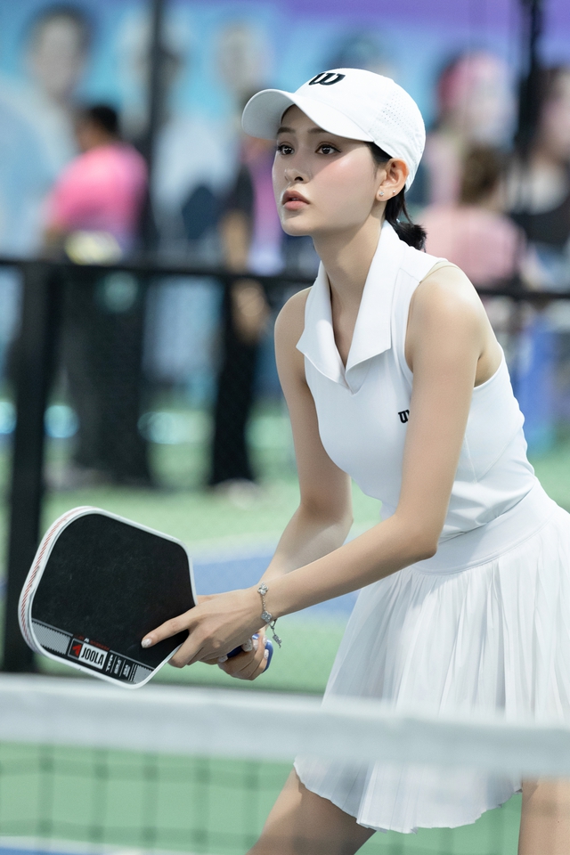 Giải pickleball Vbiz: Hiền Hồ ẵm cúp vô địch, Bảo Thy - tình cũ Hoa hậu Hương Giang thi đấu rực lửa!- Ảnh 10. Giải pickleball Vbiz: Hiền Hồ ẵm cúp vô địch, Bảo Thy - tình cũ Hoa hậu Hương Giang thi đấu rực lửa!- Ảnh 10.