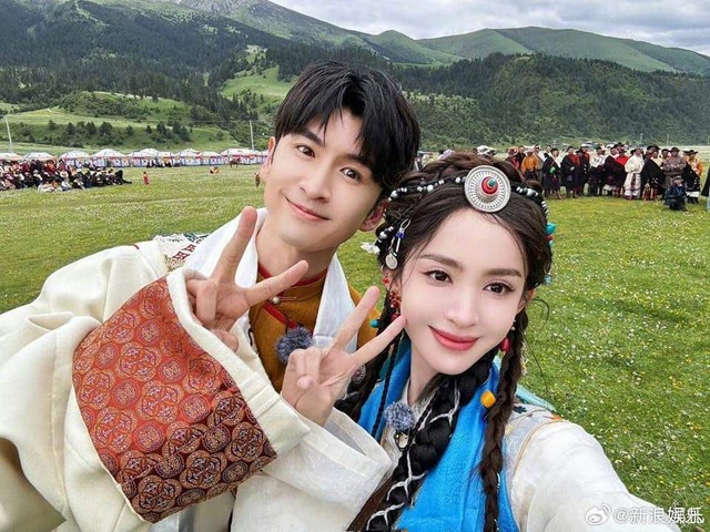 Lộ bằng chứng mỹ nhân Tân Cương bỏ người yêu nam thần, qua lại với diễn viên "xấu trai nhất Cbiz"?- Ảnh 1.