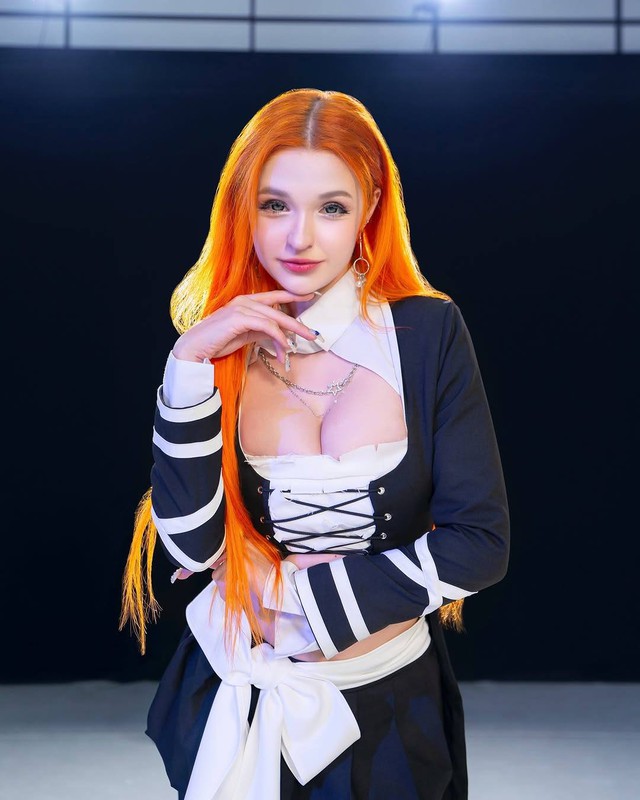 Nữ coser nổi tiếng trổ tài "nhún nhảy" mượt mà, hút gần 2 triệu view- Ảnh 2.