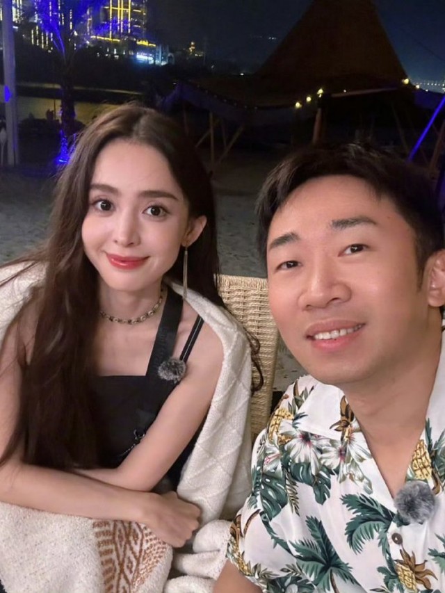 Lộ bằng chứng mỹ nhân Tân Cương bỏ người yêu nam thần, qua lại với diễn viên "xấu trai nhất Cbiz"?- Ảnh 2.