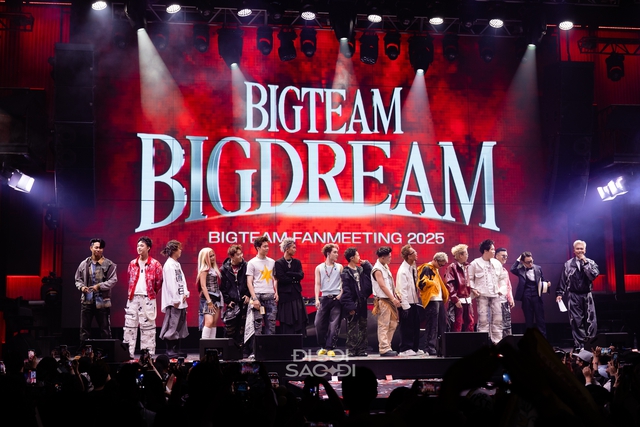 Concert Rap Việt “trá hình” của đội BigDaddy: Loạt rapper hoá thần tượng chất, “trùm cuối” đu xà xuất hiện cực nghệ- Ảnh 1.