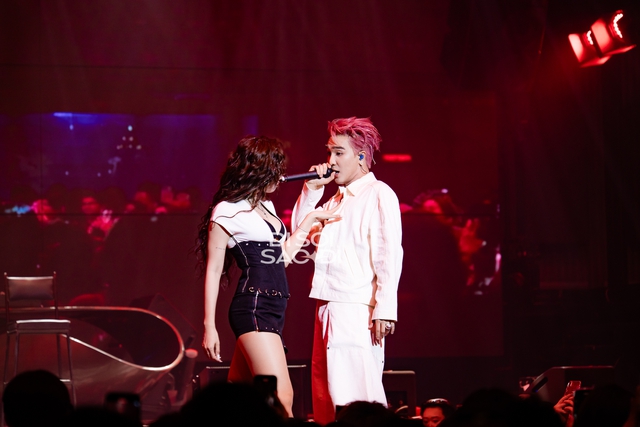 Concert Rap Việt “trá hình” của đội BigDaddy: Loạt rapper hoá thần tượng chất, “trùm cuối” đu xà xuất hiện cực nghệ- Ảnh 22.