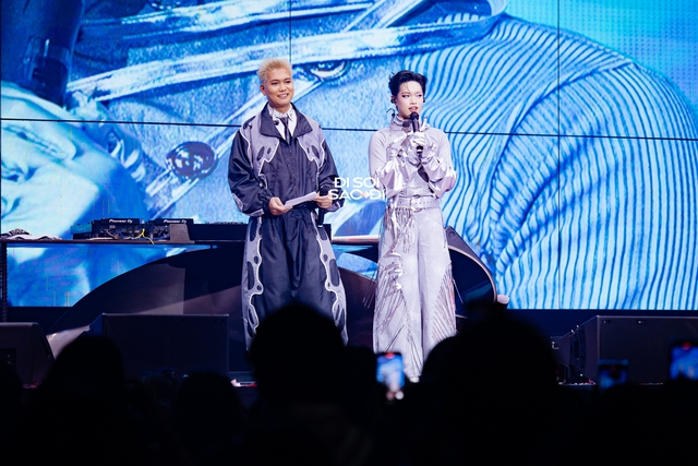 Concert Rap Việt “trá hình” của đội BigDaddy: Loạt rapper hoá thần tượng chất, “trùm cuối” đu xà xuất hiện cực nghệ- Ảnh 9.