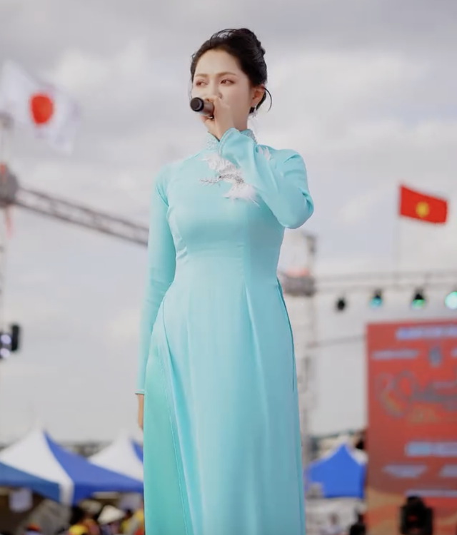Nguyễn Duyên Quỳnh đang làm gì giữa những bình luận liên quan đến Võ Hạ Trâm?- Ảnh 3. Nguyễn Duyên Quỳnh đang làm gì giữa những bình luận liên quan đến Võ Hạ Trâm?- Ảnh 3.