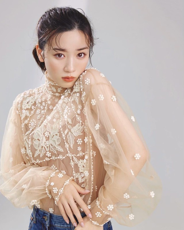 "Tiên nữ khóc nhè" đẹp nhất Nhật Bản: Cứ rơi lệ là bùng nổ visual, trở thành tội đồ vì 1 lời nguyền- Ảnh 3.
