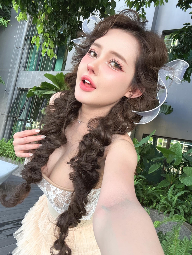 Diện đồ gợi cảm, Ngân 98 khiến anh em game thủ "rần rần" với bộ cánh đậm chất tướng game- Ảnh 6.