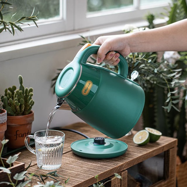 SAI LẦM dùng ấm siêu tốc vừa đốt tiền điện vừa tự rước hoạ vào thân- Ảnh 7. SAI LẦM dùng ấm siêu tốc vừa đốt tiền điện vừa tự rước hoạ vào thân- Ảnh 7.